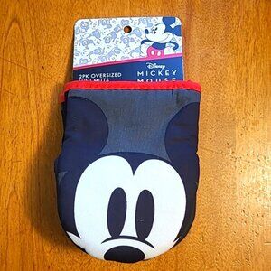 Mickey Mouse 'Face' 2-pack DISNEY Heat Resistant Oversized Mini Oven Mitts NWT
